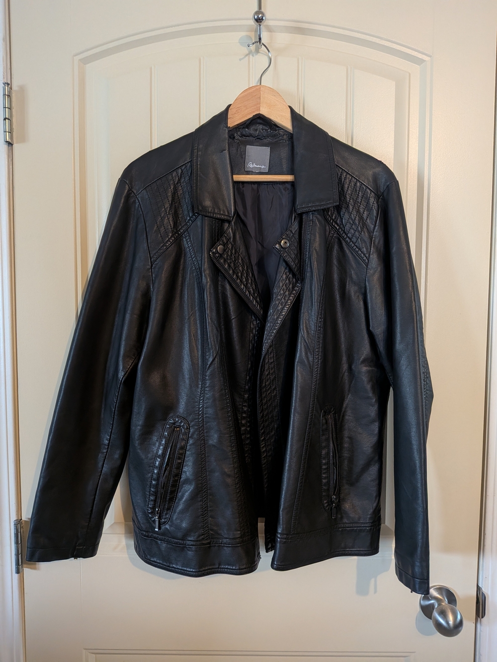 Faux Black Leather Bomber Jacket With Quilted Details - Reitmans